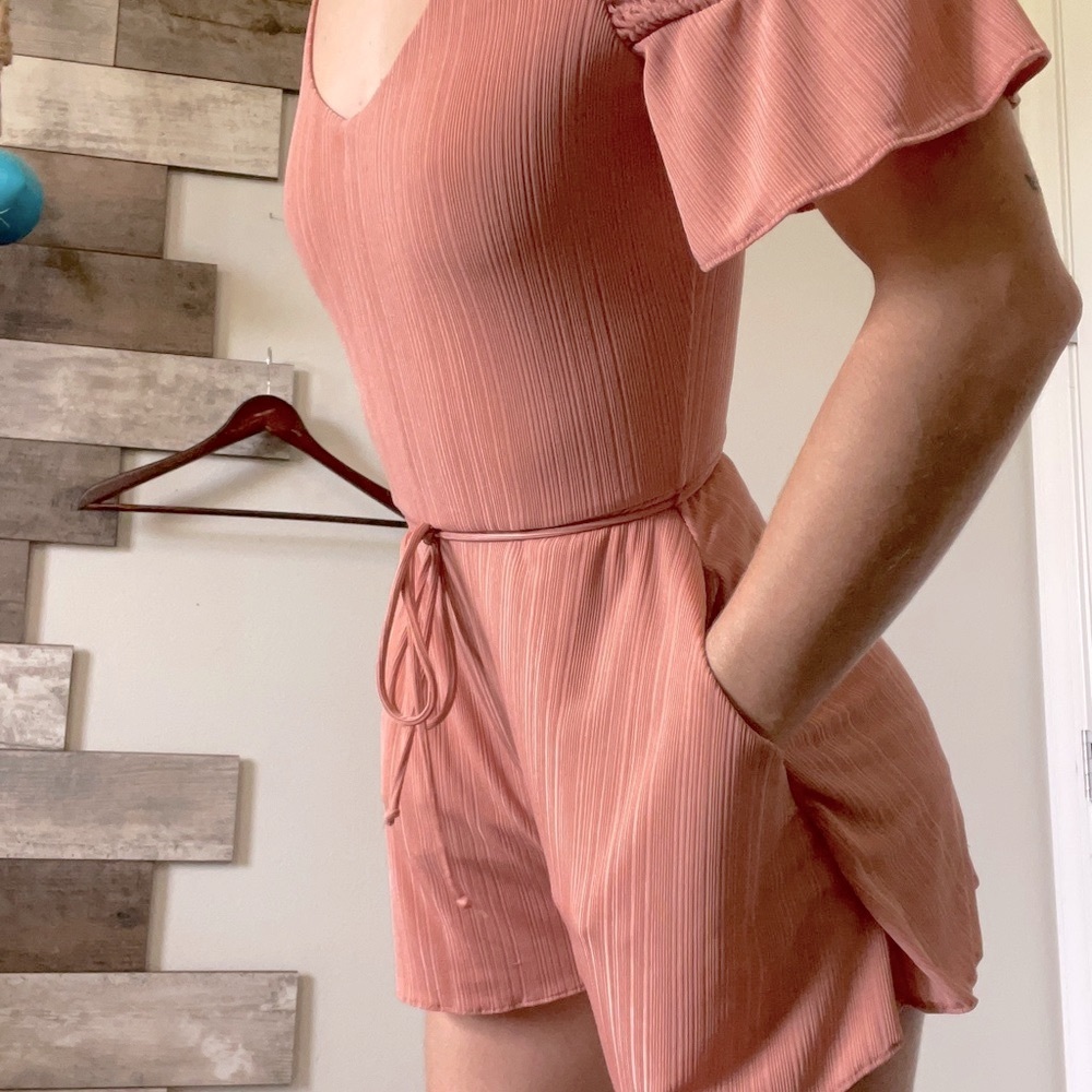 Guess peach romper size XS